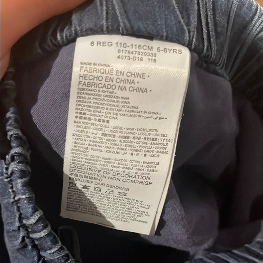 Levi’s scooter skirt size 5/6 - Picture 3 of 5
